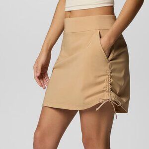 COLUMBIA Women's All Seasons™ Ruched Skort, Canoe Tan Size Large, NWOT!